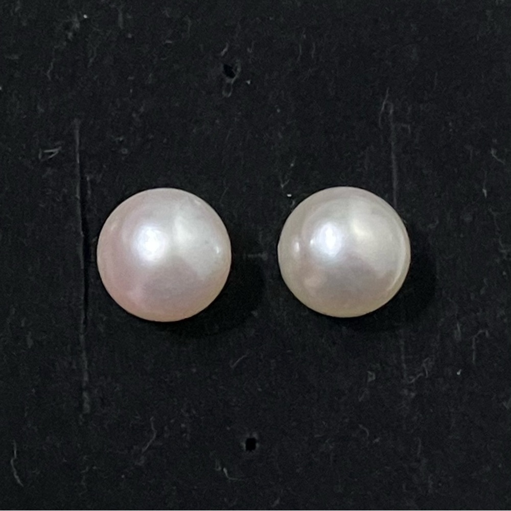 14K Gold 8mm Freshwater Pearl Stud Earrings